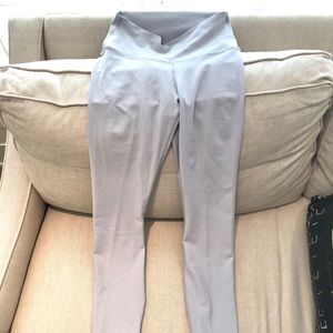 GYMVERSUS grey leggings